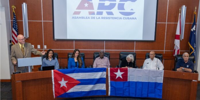 Conferencia soberana por la libertad de Cuba reúne en Miami a activistas y estudiantes