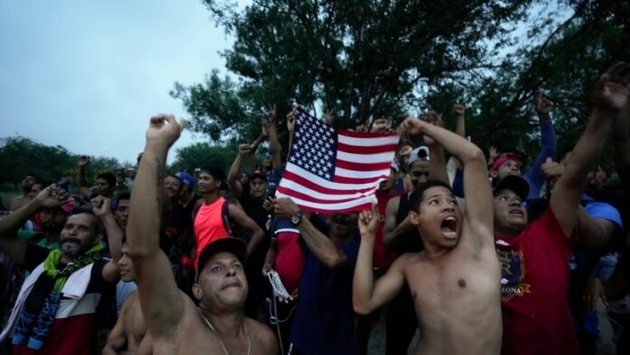 Migrantes y represión: Cuba es mencionada en reportajes que ganaron el Pulitzer