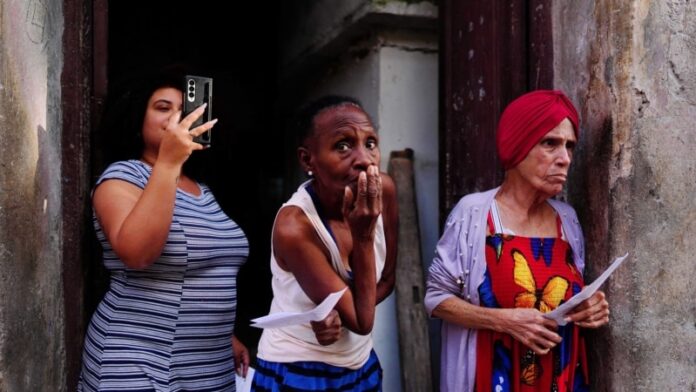 Madres cubanas celebran su día en un país en crisis profunda y con más de mil presos políticos