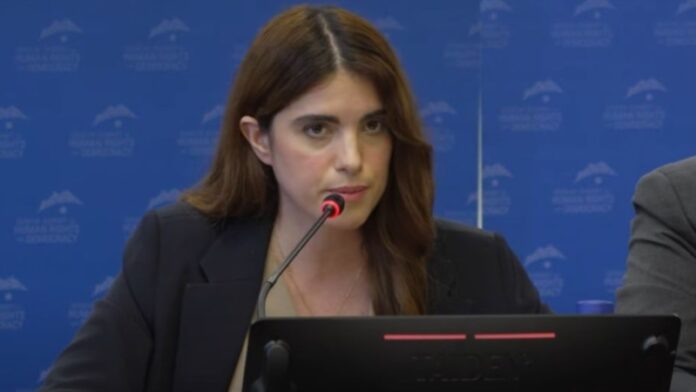 A Cuba no la representa la élite militar que habla en Naciones Unidas, advierte Carolina Barrero en la Cumbre de Ginebra