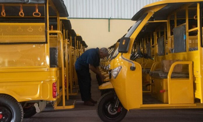 Régimen destina 20 triciclos eléctricos a Holguín para aliviar crisis del transporte