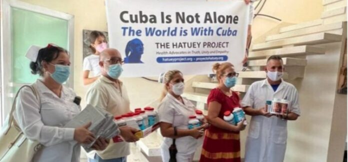 Activistas estadounidenses prorrégimen donan a Cuba 60.000 dólares en insumos médicos