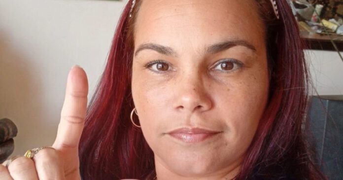 Régimen amenaza a madre cubana con la cárcel por sus publicaciones en redes