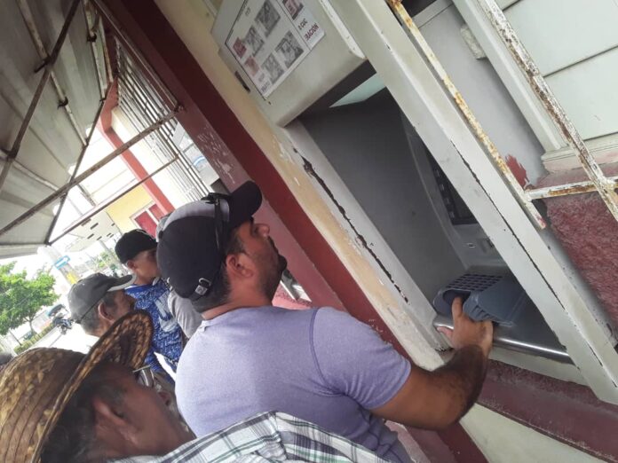 The Odyssey of Withdrawing Money from an ATM in Cuba – Havana Times