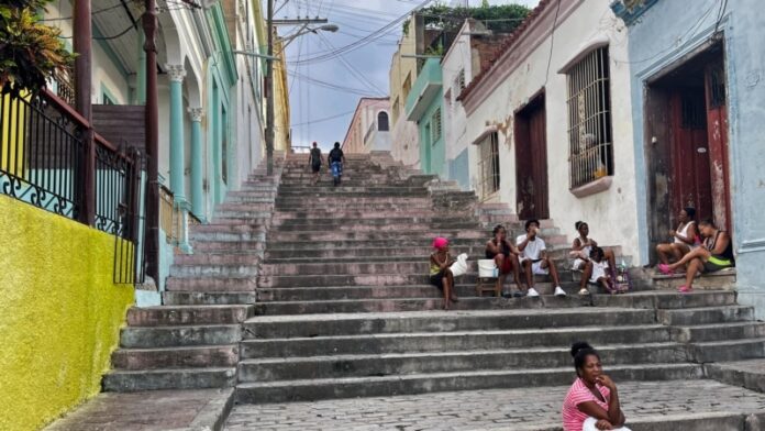 “Esto es como una aldea taína”, elevada infestación del Oropouche y el dengue en Santiago de Cuba