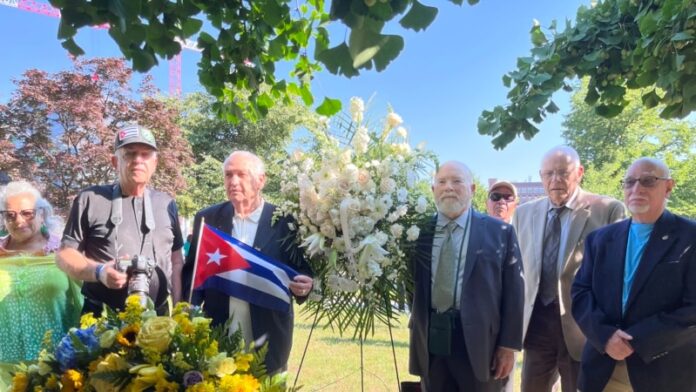 Exiliados cubanos rinden homenaje a víctimas del comunismo (VIDEO)