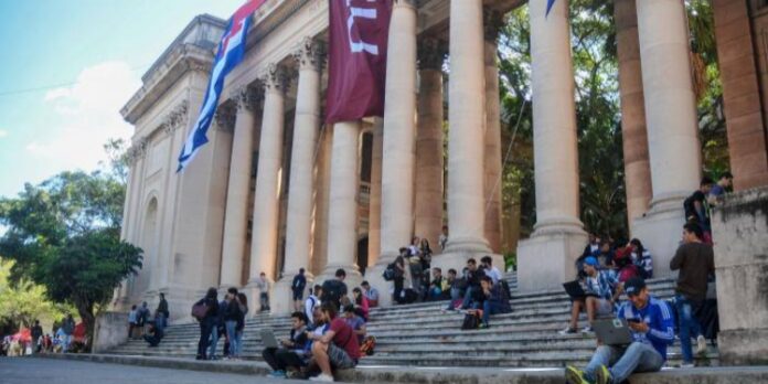 Universidad de La Habana cae más de 200 puntos en ránking mundial en un año