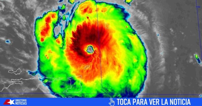 Huracán Beryl ya es Categoría 5 y se acerca al sur de las costas de Cuba