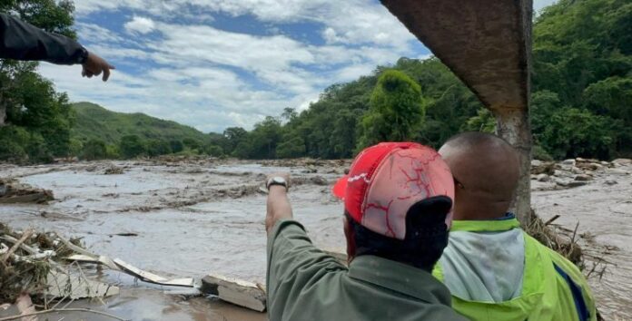 Beryl deja siete muertos en el Caribe y se aproxima a Jamaica