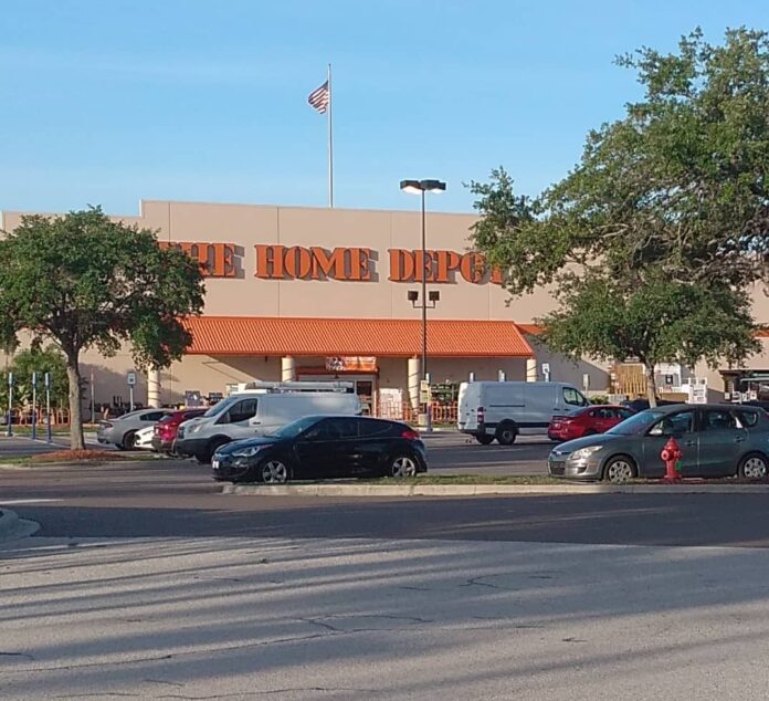 Home Depot Is Where I Look for Temporary Work – Havana Times