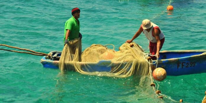 El Estado cubano no pesca ni deja pescar