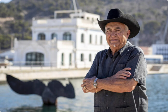 Eliades Ochoa: “Cada día le paso la mano a mi guitarra para seguir aprendiendo”