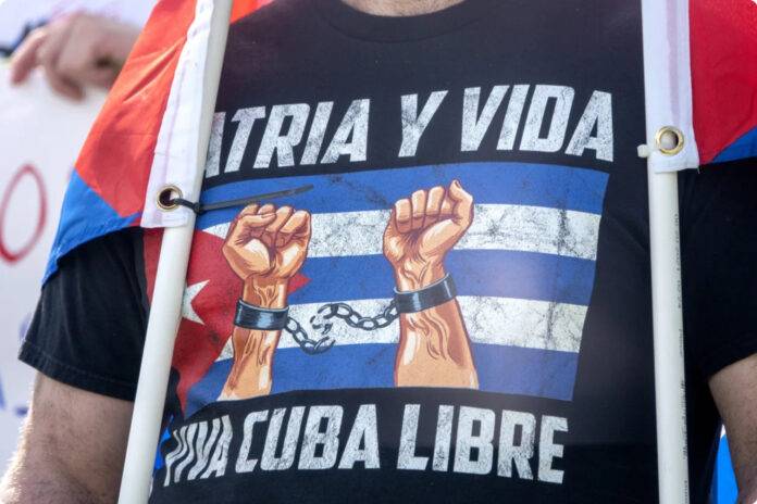 Presentan en Miami 'Ellos gritan libertad', el documental sobre las protestas del 11J en Cuba