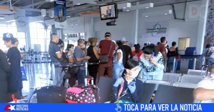 “Vendí mi casa y todo lo que tenía”: cubanos varados relatan su desesperación