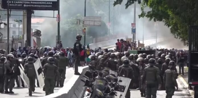 Reportan al menos dos muertos en protestas populares de Venezuela