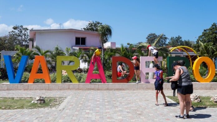 Turistas canadienses podrán pagar en efectivo en Cuba a partir del 1 de agosto