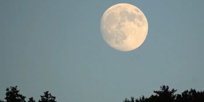 Rara superluna azul será visible este lunes