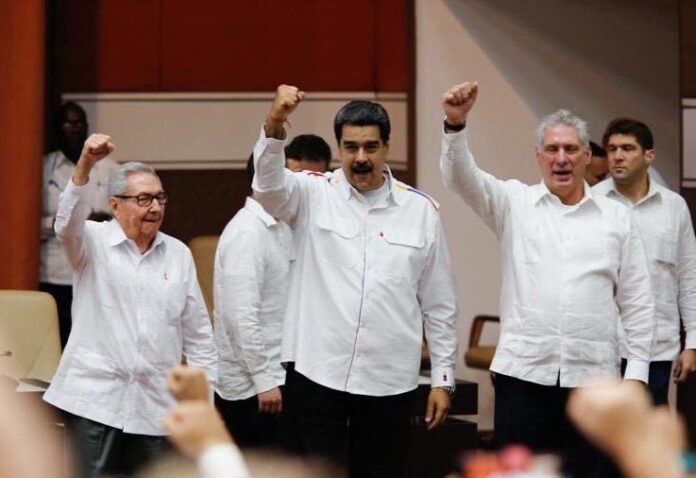 “Alta vocación de paz”: Díaz-Canel se deshace en elogios hacia Maduro en cumbre ALBA