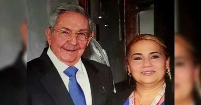 Nicolás Maduro nombra a una cubana como ministra de Turismo