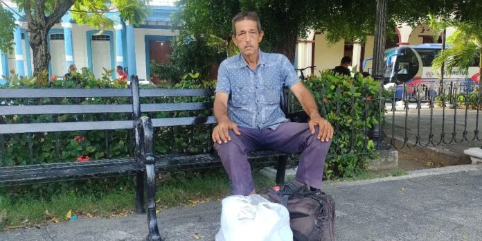 Freddy Morffe Fuentes, un escritor que vive en las calles