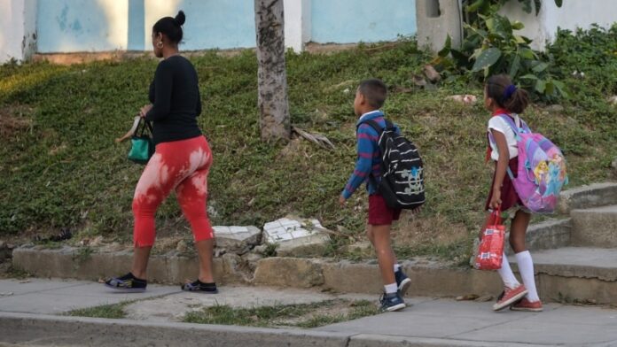 Empeoran condiciones de vida de las familias con niños en Cuba