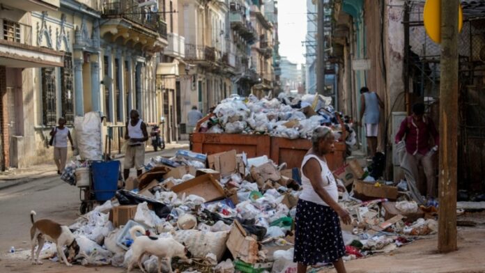 La Habana se ahoga en la basura