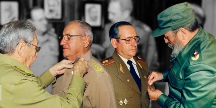 Secretos que el general Espinosa se lleva a la tumba y silencios que quedan