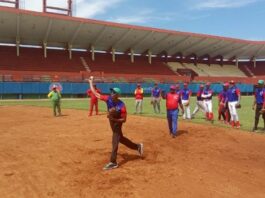 Aprecian desempeño de peloteros cubanos para tres ligas foráneas