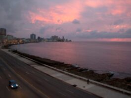 Malecón de La Habana sufrió daños estructurales por embate de Helene