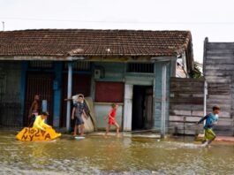 Cubanos describen el impacto de Milton en el occidente de la isla