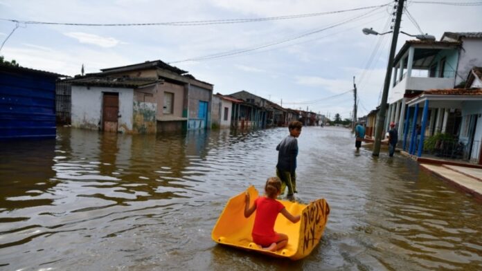 Inundaciones en occidente de Cuba por huracán Milton