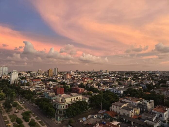 Vedado at Dusk, Havana, Cuba – Photo of the Day – Havana Times