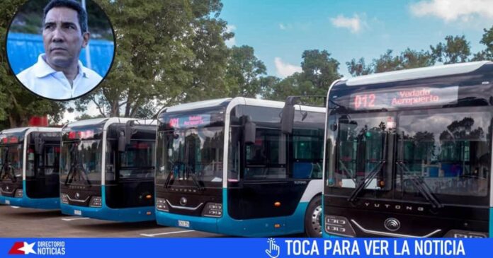 Ministro de Transporte de Cuba defiende asignación de ómnibus a sectores que generan divisas