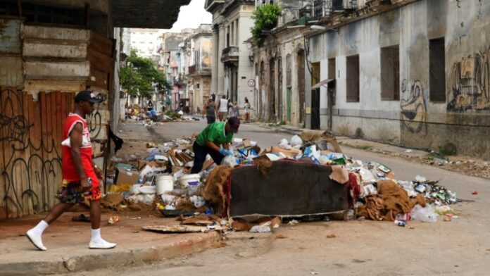 “Son cientos de miles de casos”, médicos alertan que la crisis epidemiológica en Cuba es peor de lo que el MINSAP cuenta