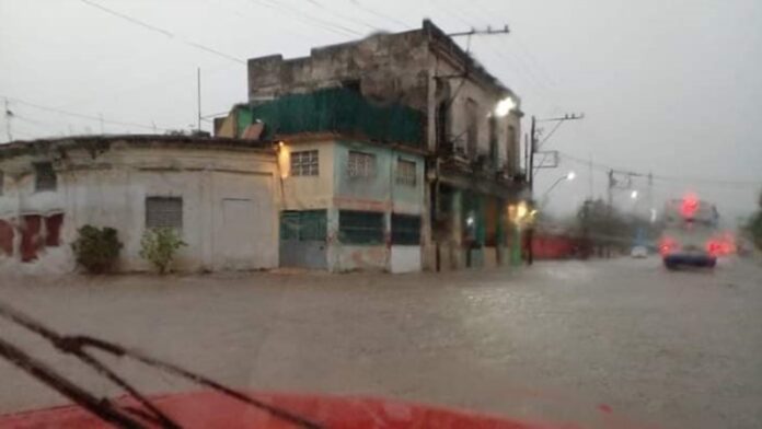 Reportan lluvias e inundaciones en La Habana