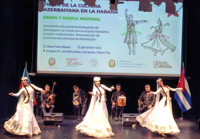 Artistas honoríficos en fiesta de Azerbaiyán en Cuba – 5 Septiembre