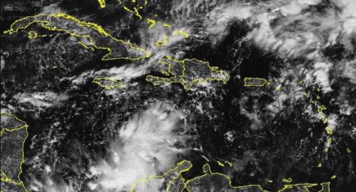 Hay “altas probabilidades” de que se forme un ciclón en las próximas 24 horas