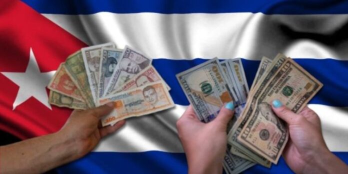 Crece el valor del dólar en el mercado informal de divisas cubano