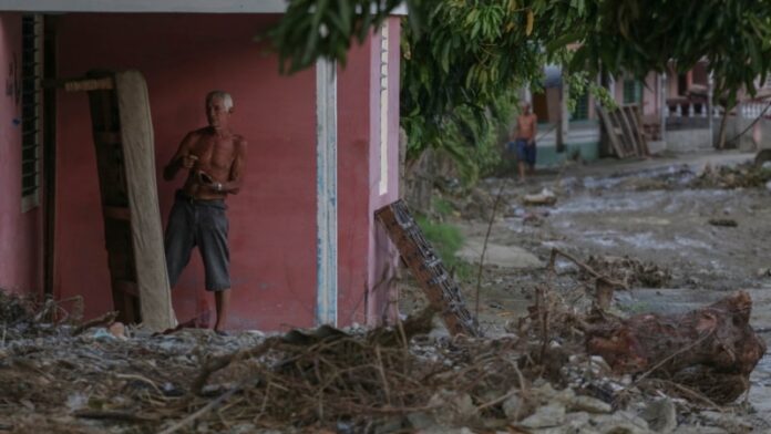 Cáritas Cuba socorre a los guantanameros damnificados por el huracán Oscar