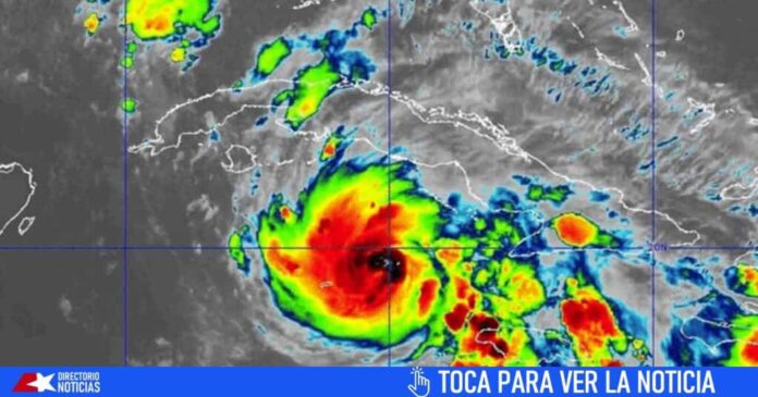 CNH: Huracán Rafael entraría a Cuba con categoría 3. Ahora tiene vientos sostenidos de 150km/h