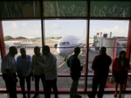 Cierran los aeropuertos de La Habana y Varadero por el ciclón Rafael