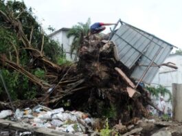 Más de 460 derrumbes en La Habana tras paso de huracán Rafael