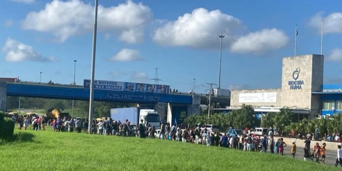 Vecinos de Boyeros protestan tras una semana sin electricidad