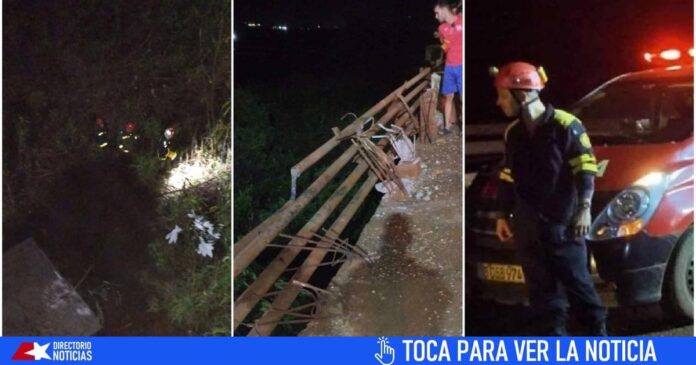 Tractor con once personas cae desde un puente en Holguín