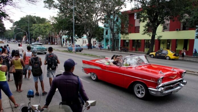 Cuba cada vez más lejos de recuperar el turismo, con nueva caída en octubre