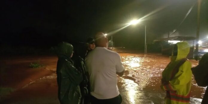 Lluvias intensas e inundaciones obligan a evacuar a unas 300 personas en Moa