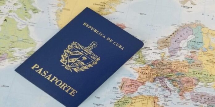 Cubanos deberán tener pasaporte vigente para ingresar al país a partir de 2025