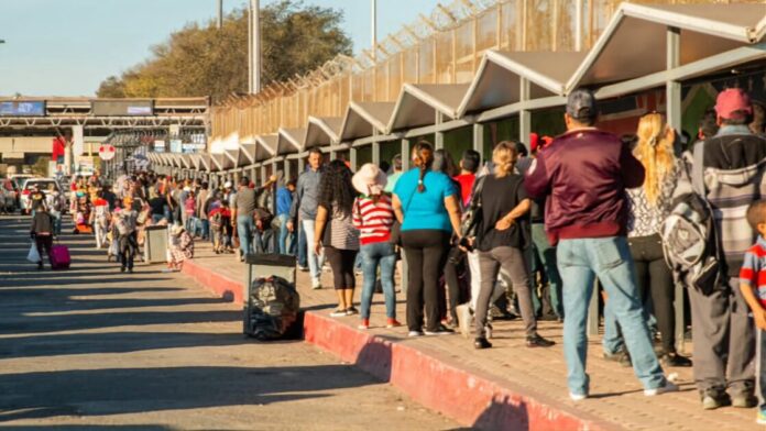 Más de 8,000 cubanos cruzaron la frontera sur de Estados Unidos en noviembre