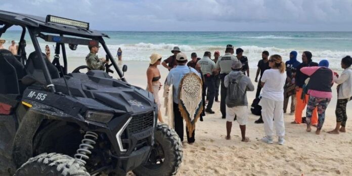 Una docena de balseros cubanos recala en costas de México tras varios días en el mar