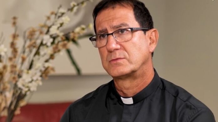 “Esta podría ser la peor Navidad de nuestra historia”, dice sacerdote cubano Alberto Reyes